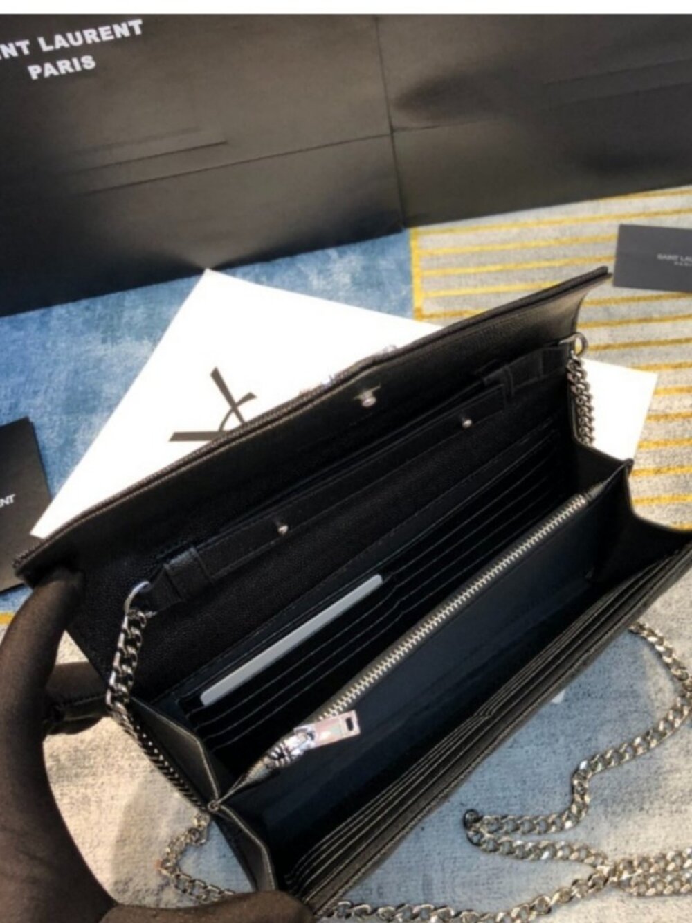 YSL Cassandre envelope flap wallet on chain - Picture 2 of 9